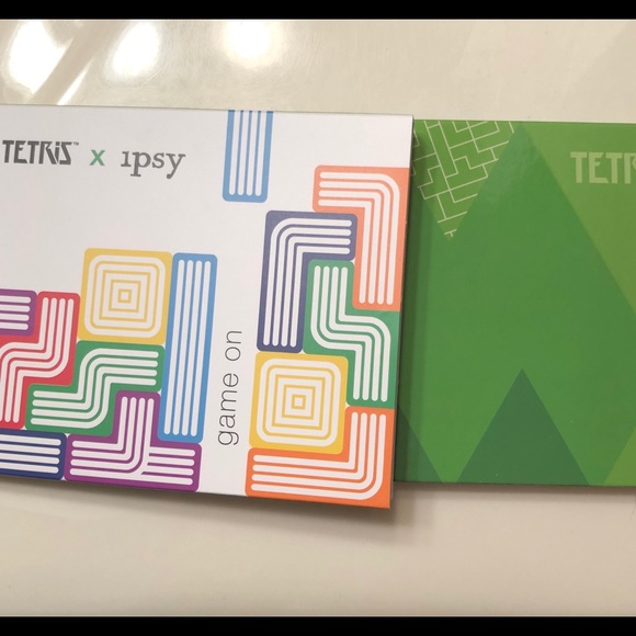 Tetris x Ipsy Eyeshadow Palette - Picture 2 of 2